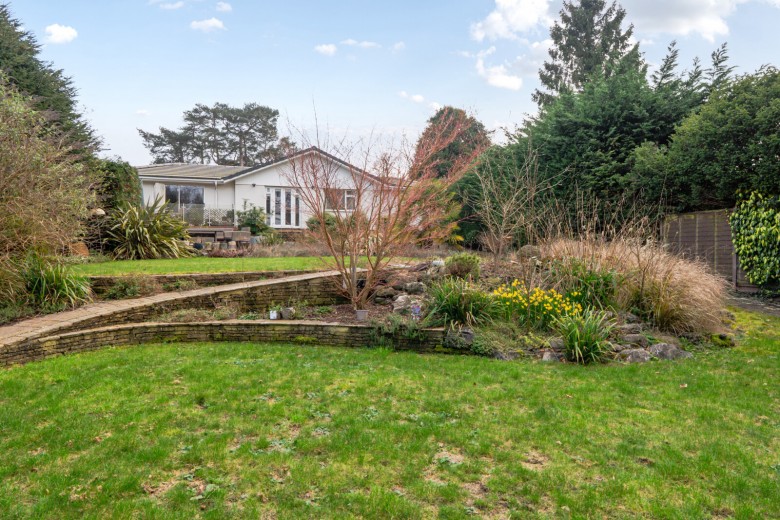 Click the photo for more details of Wrecclesham, Farnham, Surrey