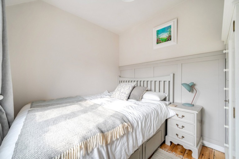 Images for Arthur Road, Farnham, Surrey