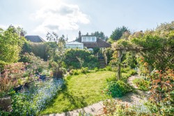 Images for Folly Hill, Farnham, Surrey