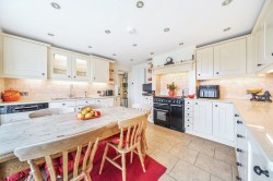 Images for Folly Hill, Farnham, Surrey