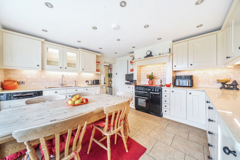 Images for Folly Hill, Farnham, Surrey