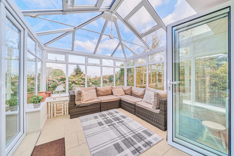 Images for Folly Hill, Farnham, Surrey