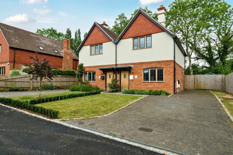 Images for Lloyd George Gardens, Churt, Farnham