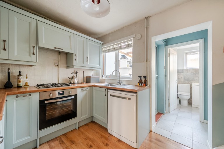 Images for Farnborough Road, Farnham, Surrey