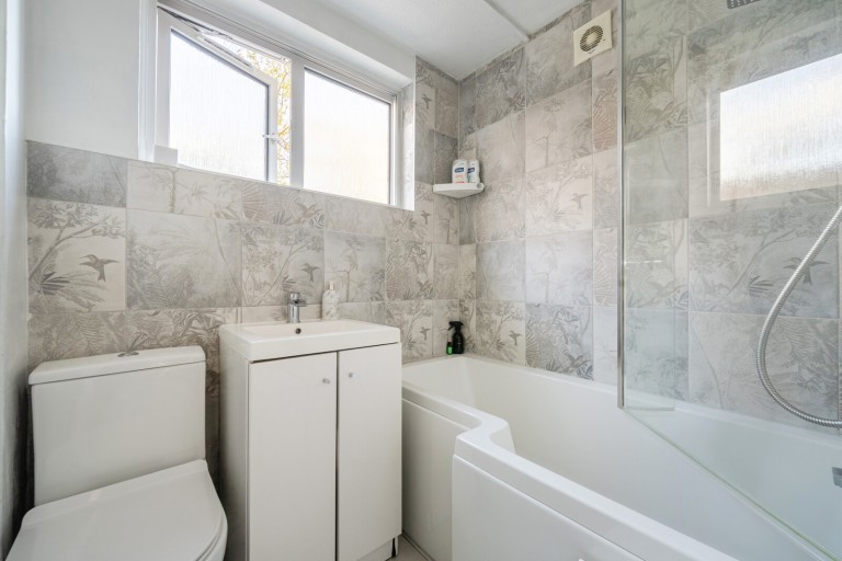 Images for Farnborough Road, Farnham, Surrey