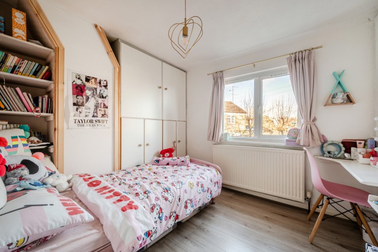 Images for Farnborough Road, Farnham, Surrey