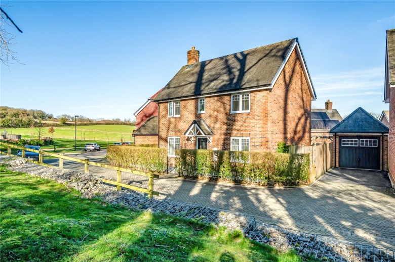 Click the photo for more details of Melrose Close, Farnham, Surrey