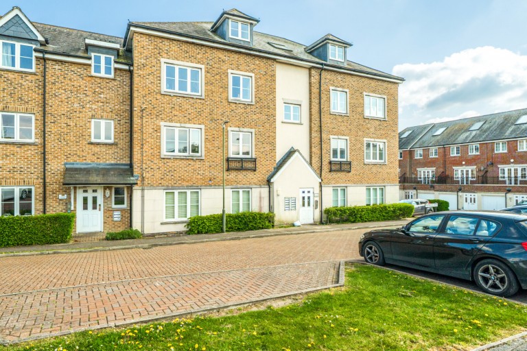 Images for Allington Close, Farnham, Surrey