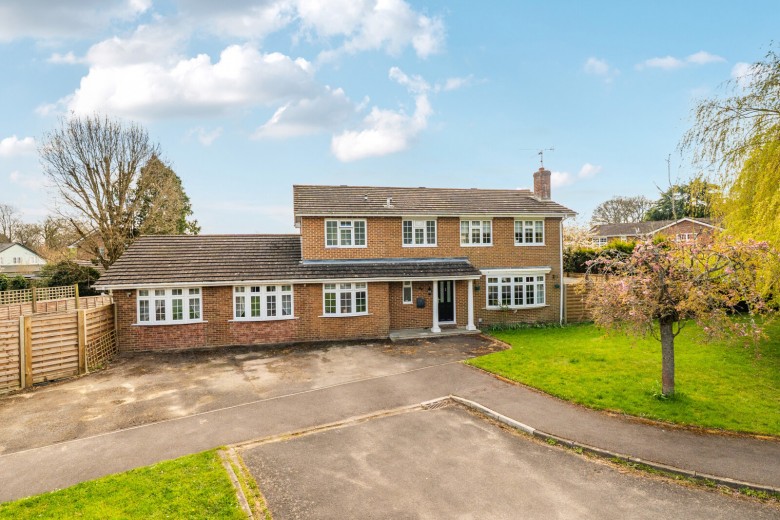 Click the photo for more details of Bucks Horn Oak, Farnham, Hampshire