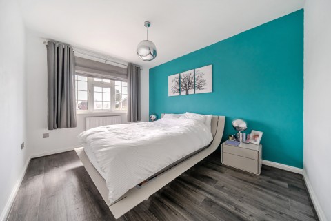 Click the photo for more details of Bucks Horn Oak, Farnham, Hampshire