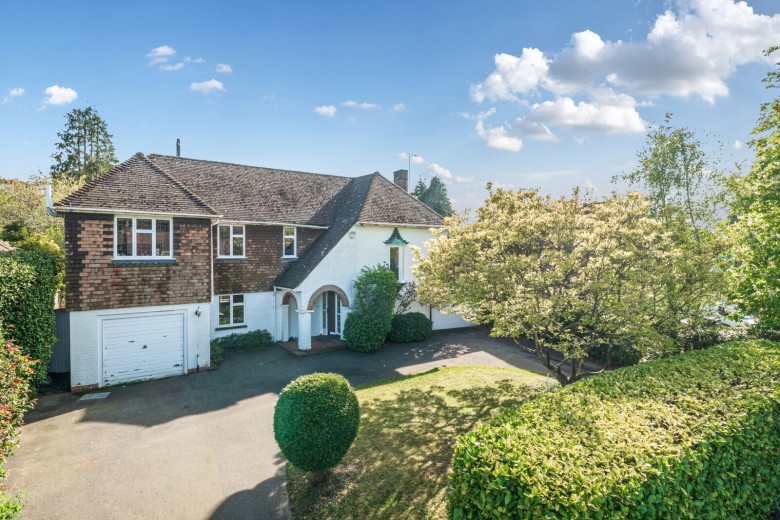 Click the photo for more details of Farnham, Surrey