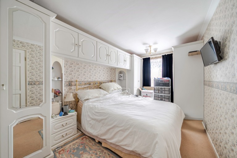 Images for The Chantrys, Farnham, Surrey