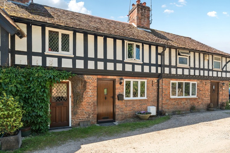 Click the photo for more details of Moor Park Lane, Farnham, Surrey