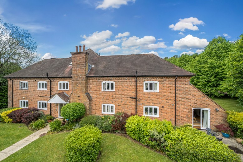 Click the photo for more details of The Evergreens, Hambledon Park, Hambledon, GU8