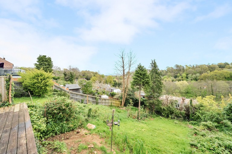 Images for Coopers Rise, Godalming, GU7