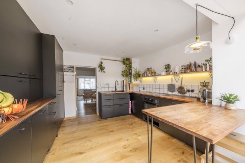 Click the photo for more details of Woodside Road, Chiddingfold, Surrey