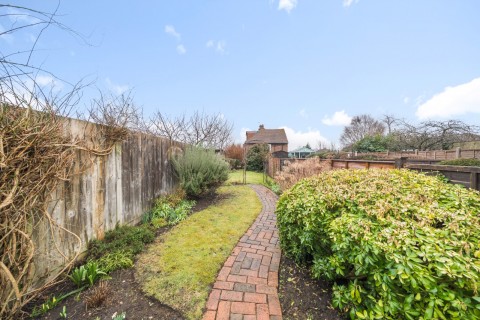 Click the photo for more details of Kings Road, Farncombe, Godalming, GU7