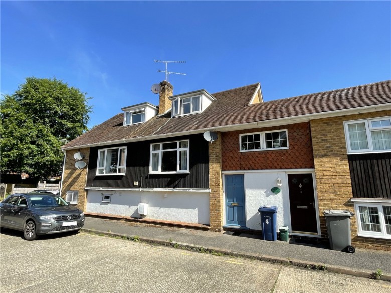 Click the photo for more details of Pound Lane, Godalming, GU7