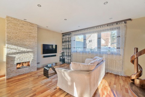 Click the photo for more details of Nursery Road, Farncombe, Godalming, Surrey