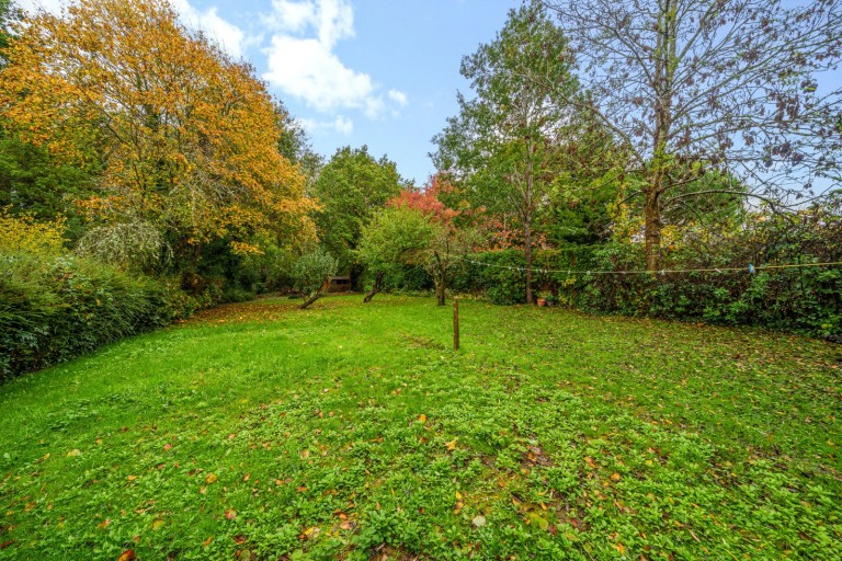 Images for Woodside Road, Chiddingfold, GU8