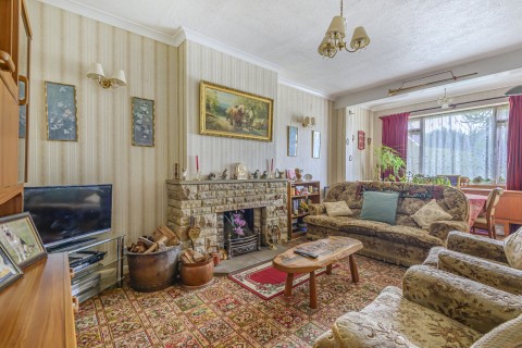 Click the photo for more details of Hawthorn Road, Godalming, GU7