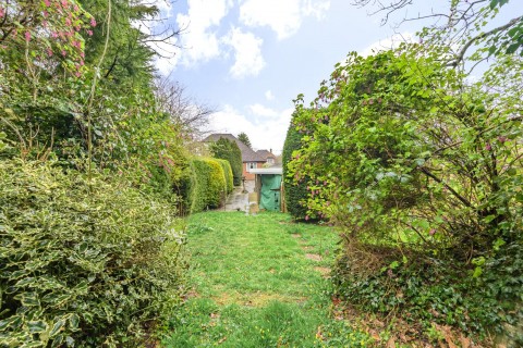 Click the photo for more details of Hawthorn Road, Godalming, GU7