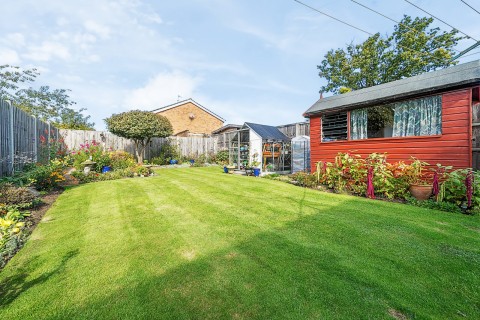 Click the photo for more details of Long Gore, Farncombe, Godalming, GU7