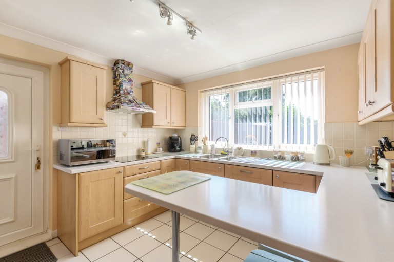 Images for Furze Lane, Godalming, GU7