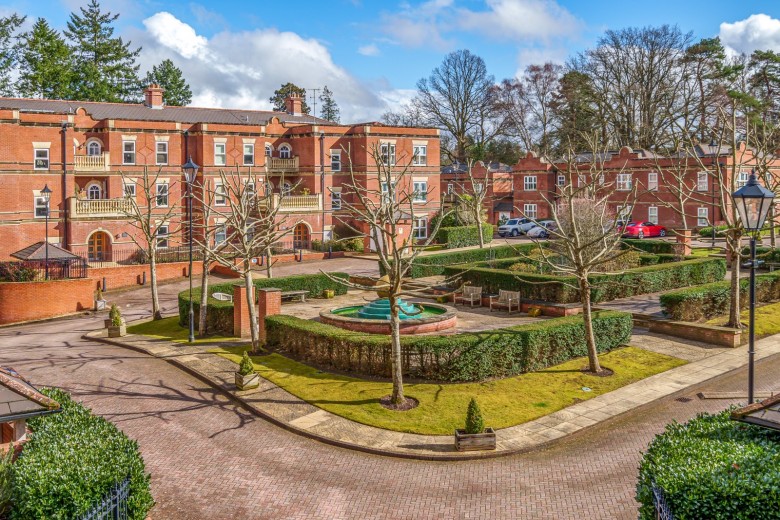 Click the photo for more details of Franklin Court, Wormley, Godalming, GU8