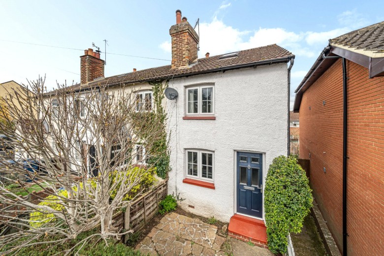 Click the photo for more details of Kings Road, Farncombe, Godalming, GU7