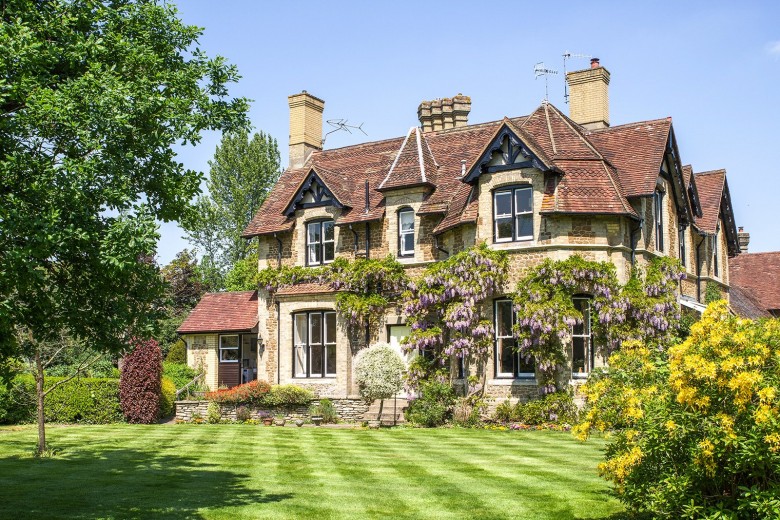 Click the photo for more details of Burford Lodge, Burford Lea, Elstead, GU8