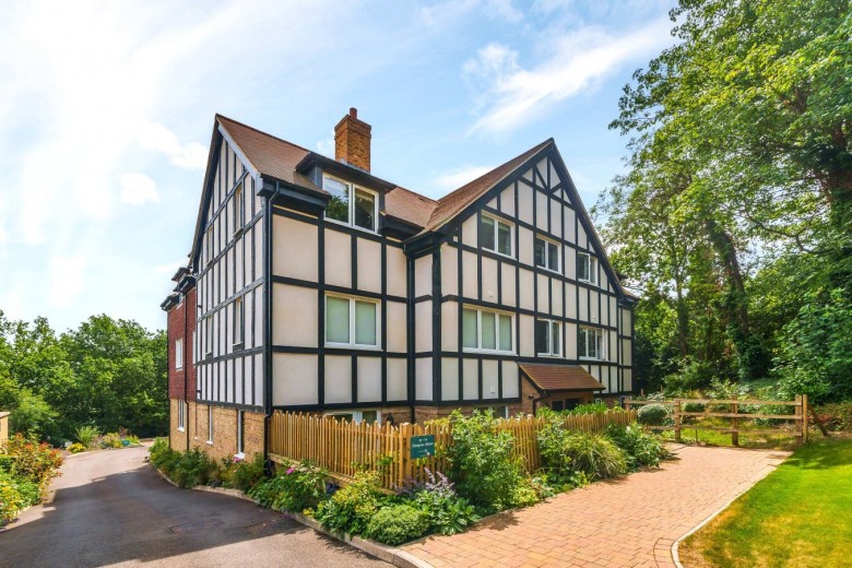 Click the photo for more details of Huxley Close, Godalming, GU7