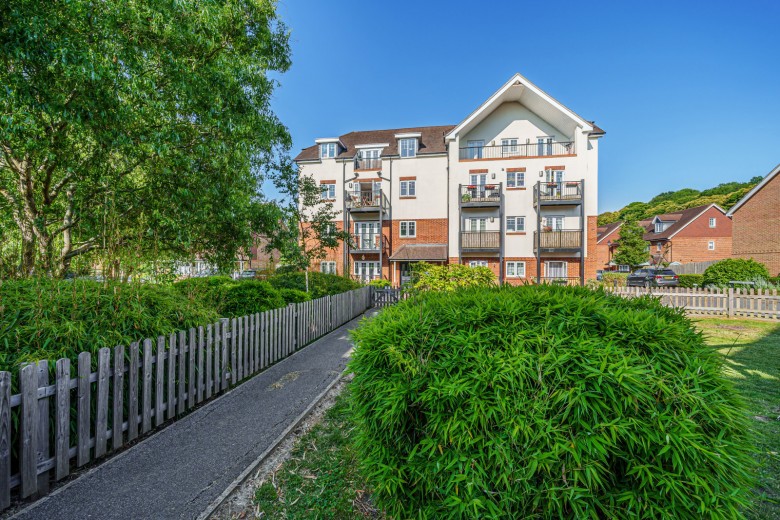 Click the photo for more details of Alderbank Drive, Godalming, GU7