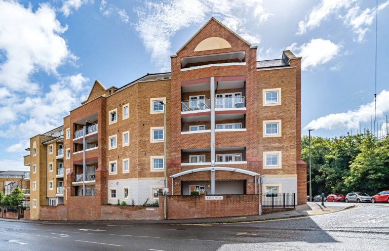Images for Flambard Way, Godalming, GU7