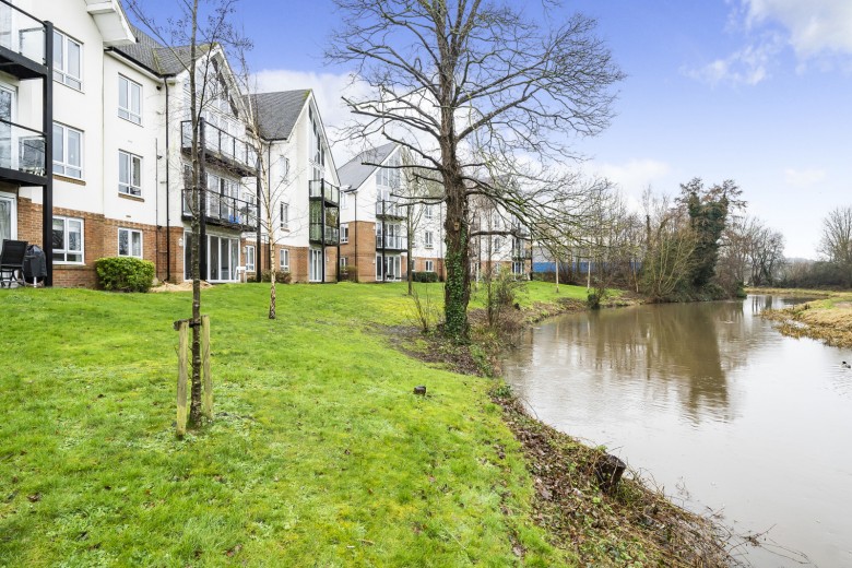 Click the photo for more details of Weyview Gardens, Godalming, GU7