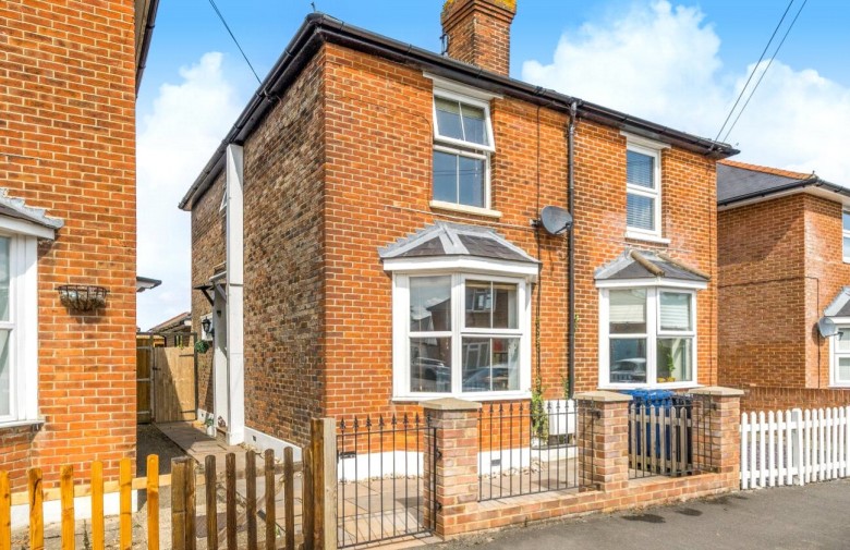 Click the photo for more details of George Road, Farncombe, Godalming, GU7