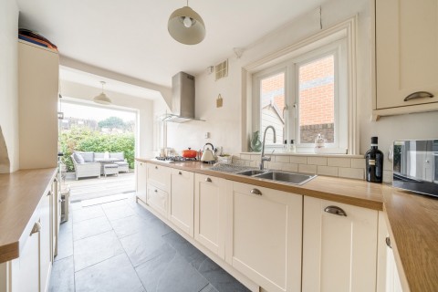 Click the photo for more details of Upper Queen Street, Godalming, GU7