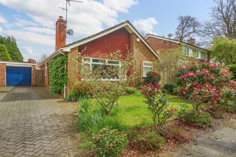 Click the photo for more details of Chestnut Way, Busbridge, Godalming, GU7