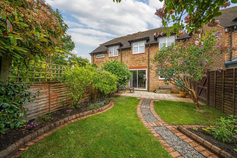 Click the photo for more details of Orchard Close, Elstead, GU8
