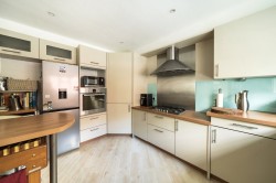 Images for Pinckards, Chiddingfold, Godalming, GU8