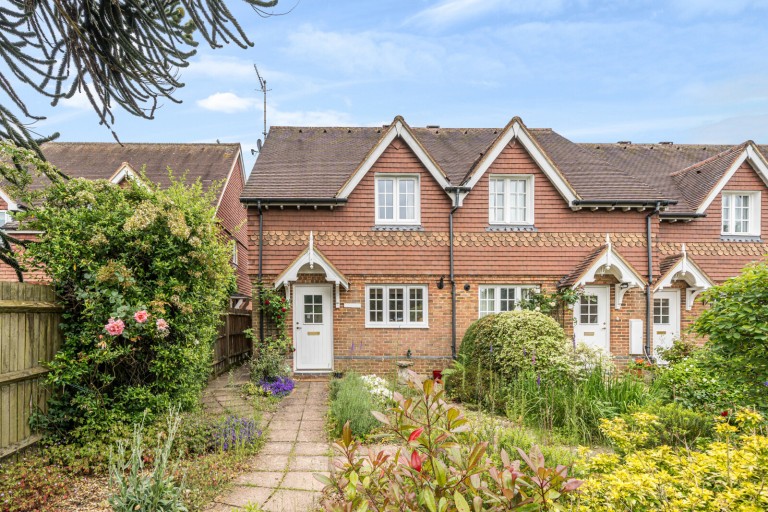 Images for Staceys Meadow, Elstead, GU8