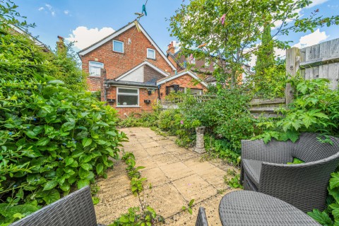 Click the photo for more details of St. Johns Street, Farncombe, GU7