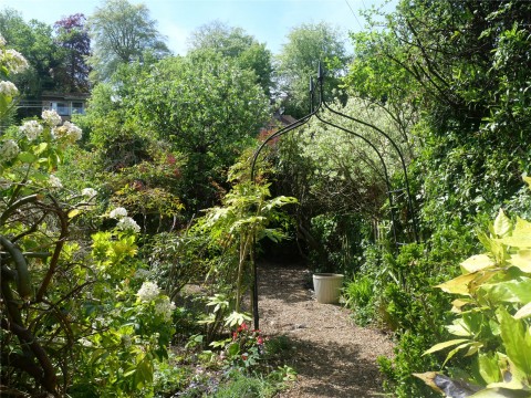 Click the photo for more details of 103 Brighton Road, Godalming, GU7
