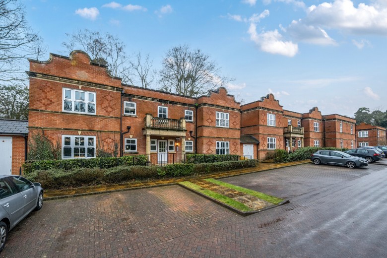 Click the photo for more details of Franklin Court, Wormley, Godalming, GU8