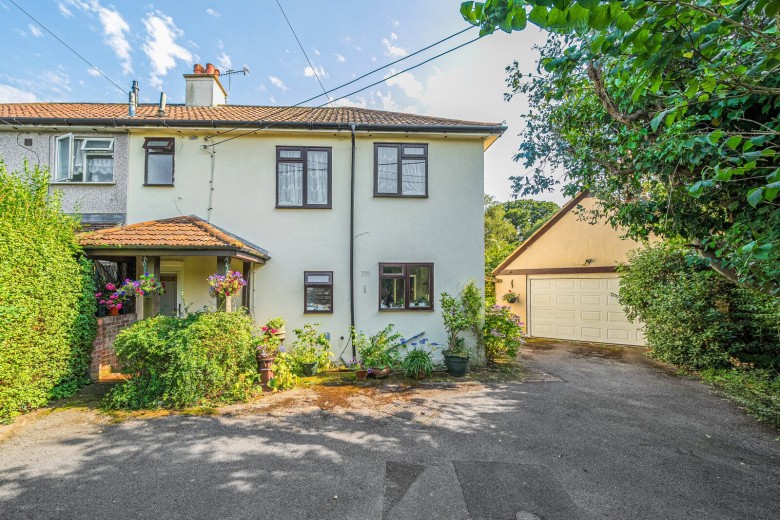Click the photo for more details of Mundays Boro Road, Puttenham, Guildford, GU3