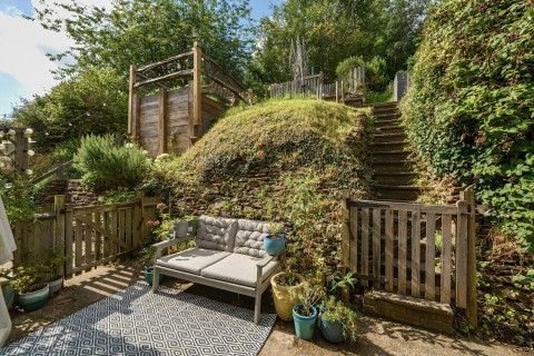 Click the photo for more details of Eashing Lane, Godalming, GU7