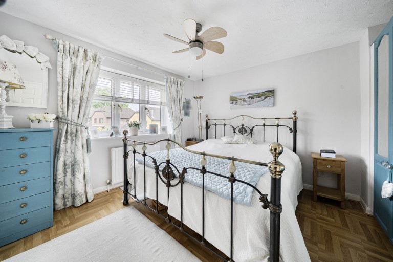 Images for Woodberry Close, Chiddingfold, Surrey