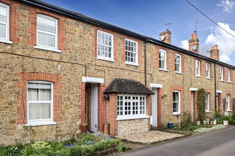 Click the photo for more details of George Road, Milford, Surrey