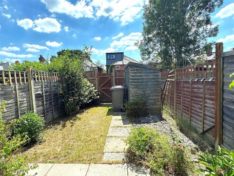 Click the photo for more details of Elizabeth Road, Godalming, Surrey