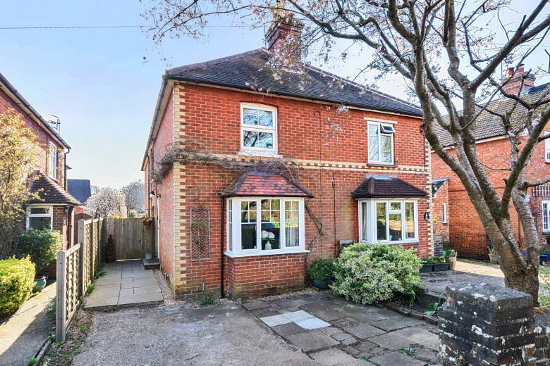 Click the photo for more details of Cramhurst Lane, Witley, Godalming, GU8
